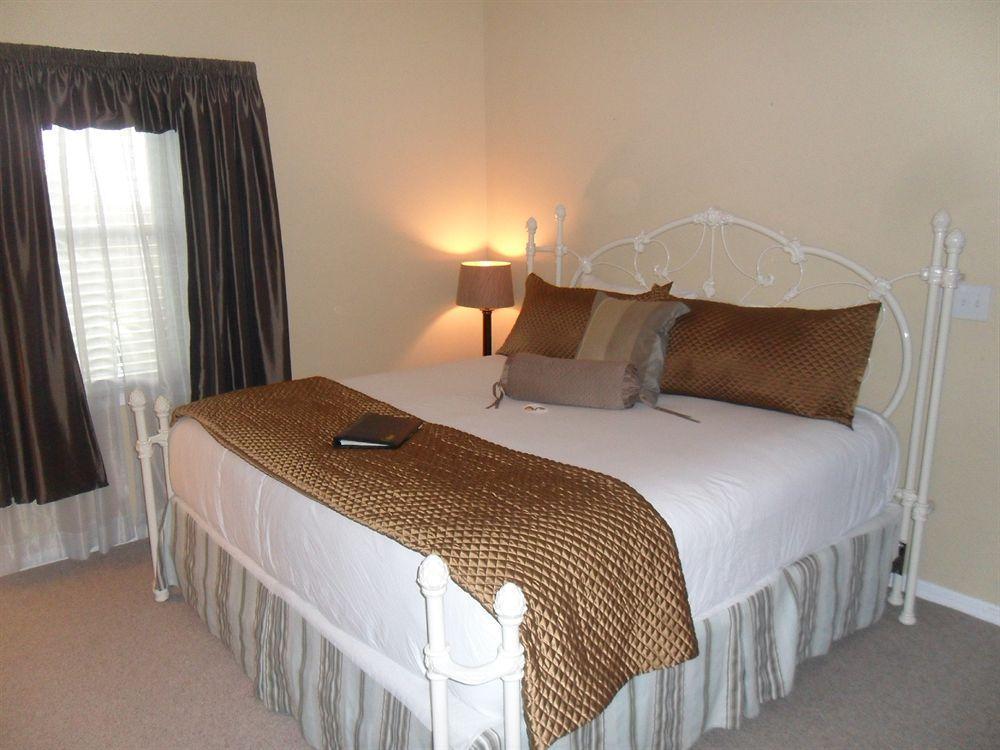 Carriage Way Inn Bed & Breakfast Adults Only - 21 Years Old And Up Сейнт-Огастін Екстер'єр фото