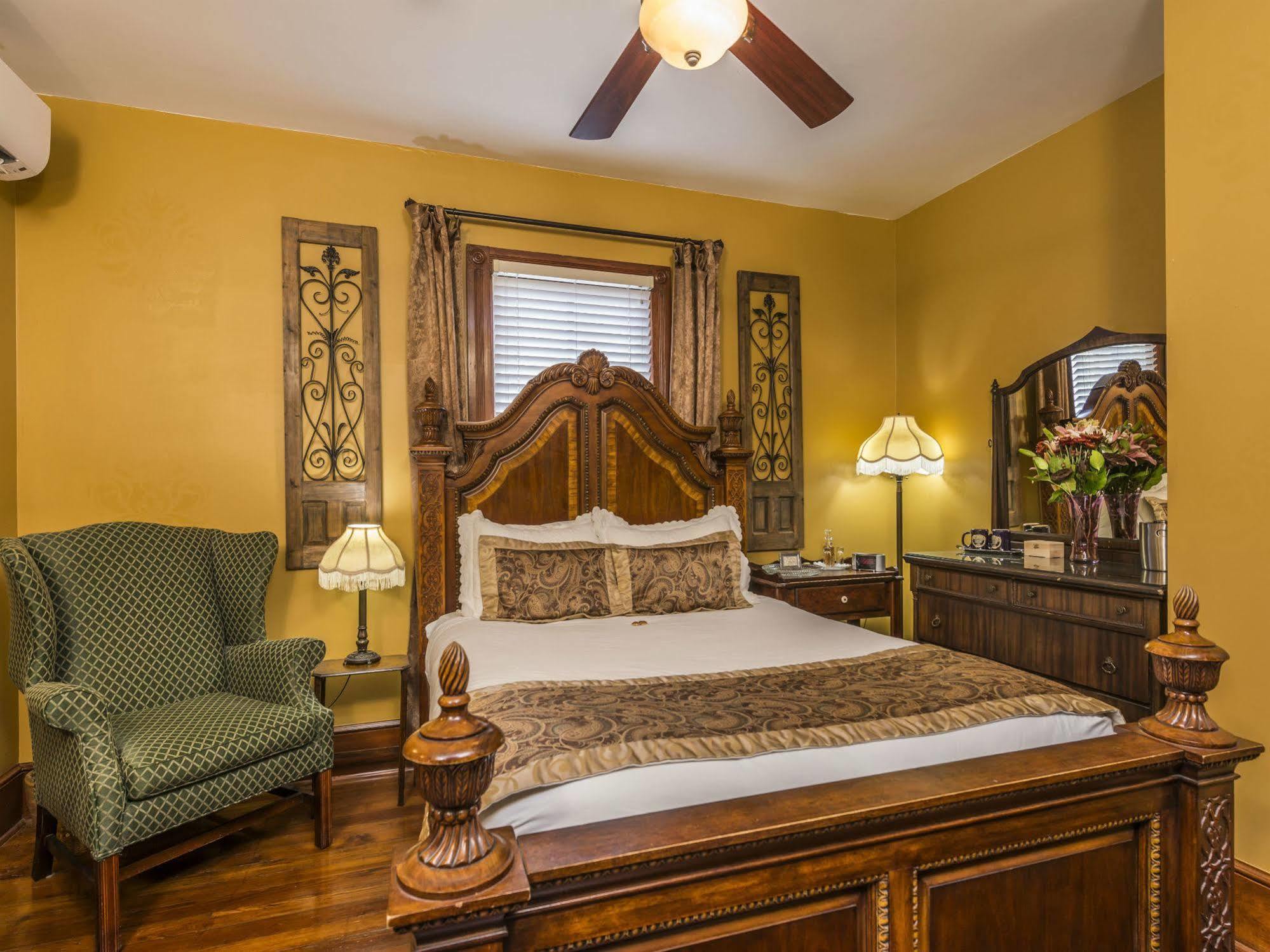 Carriage Way Inn Bed & Breakfast Adults Only - 21 Years Old And Up Сейнт-Огастін Екстер'єр фото
