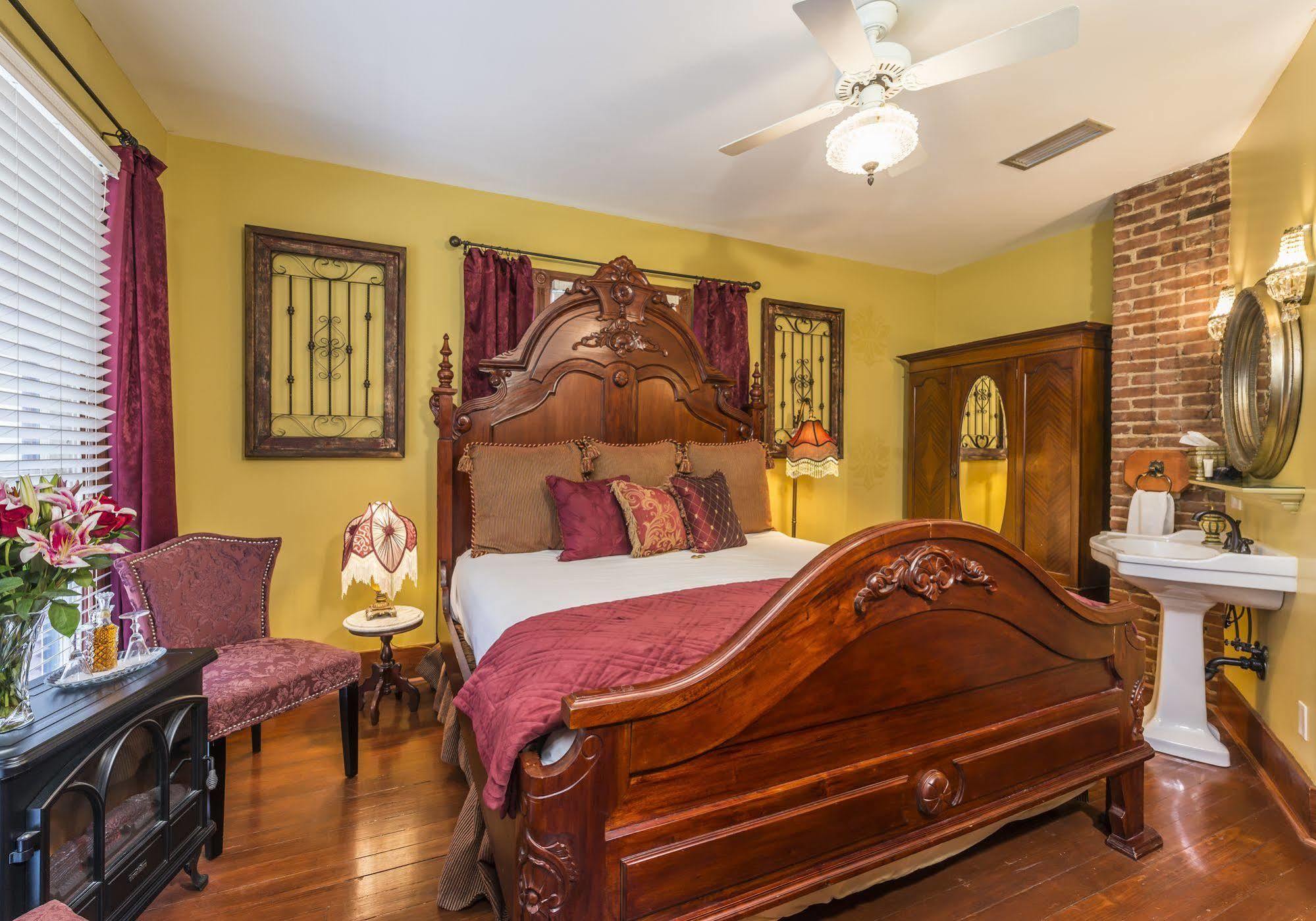 Carriage Way Inn Bed & Breakfast Adults Only - 21 Years Old And Up Сейнт-Огастін Екстер'єр фото